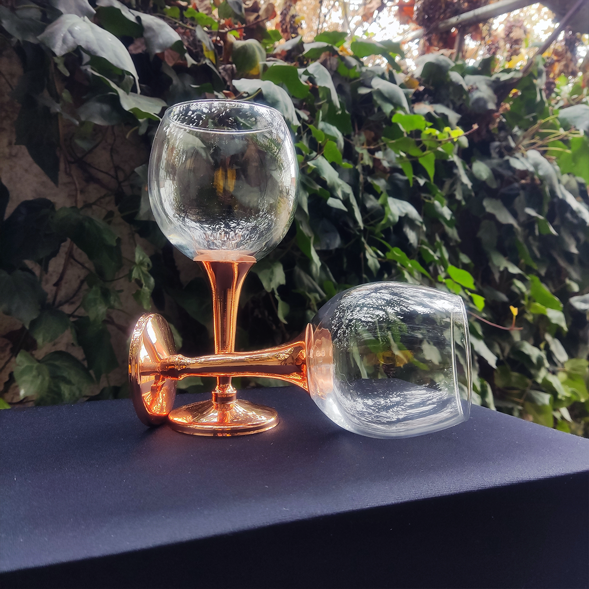 Set 4 Copas de Vino Lisa C/ Pie de Cobre