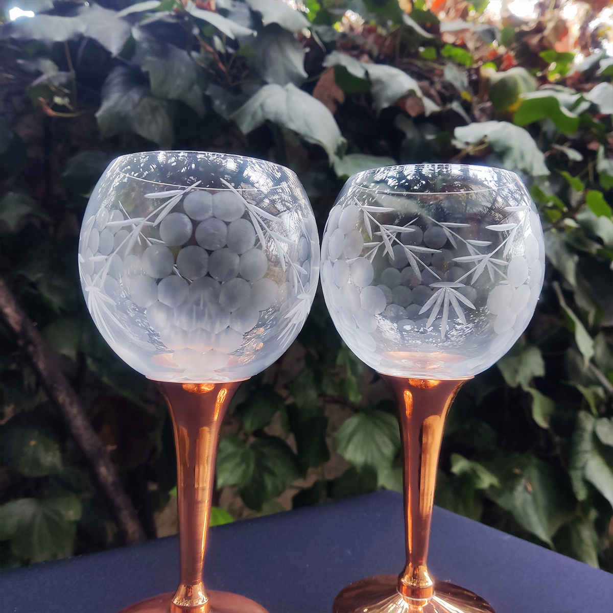 Set 4 Copas de Vino Tallada C/ Pie de Cobre
