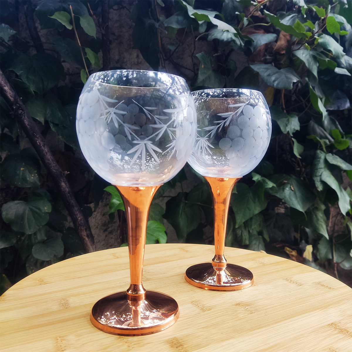 Set 4 Copas de Vino Tallada C/ Pie de Cobre